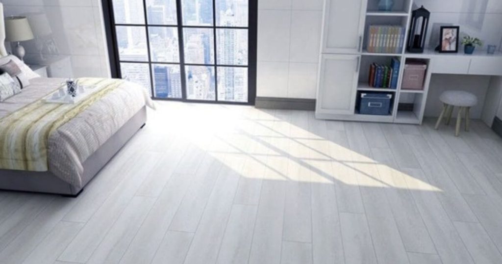 Temukan Kelebihan dan Kekurangan Lantai Vinyl Vs Laminating yang Wajib Tahu!